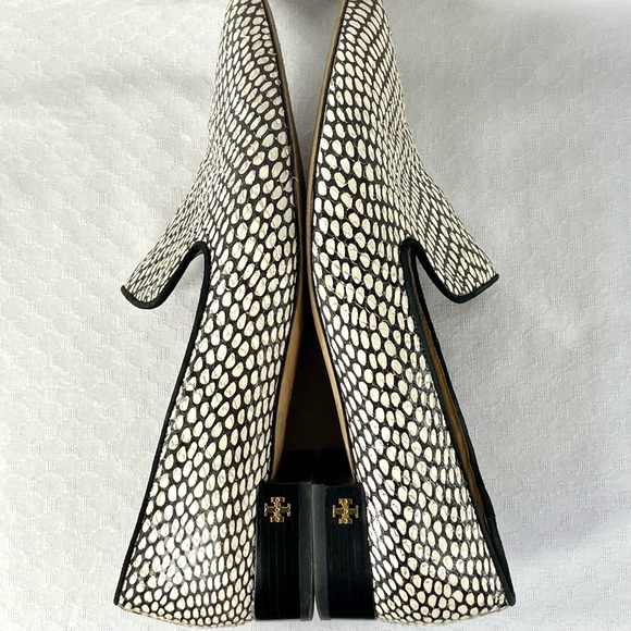 Tory Burch Snake Skin Pointed Toe Loafers Size 8 - Picture 5 of 10